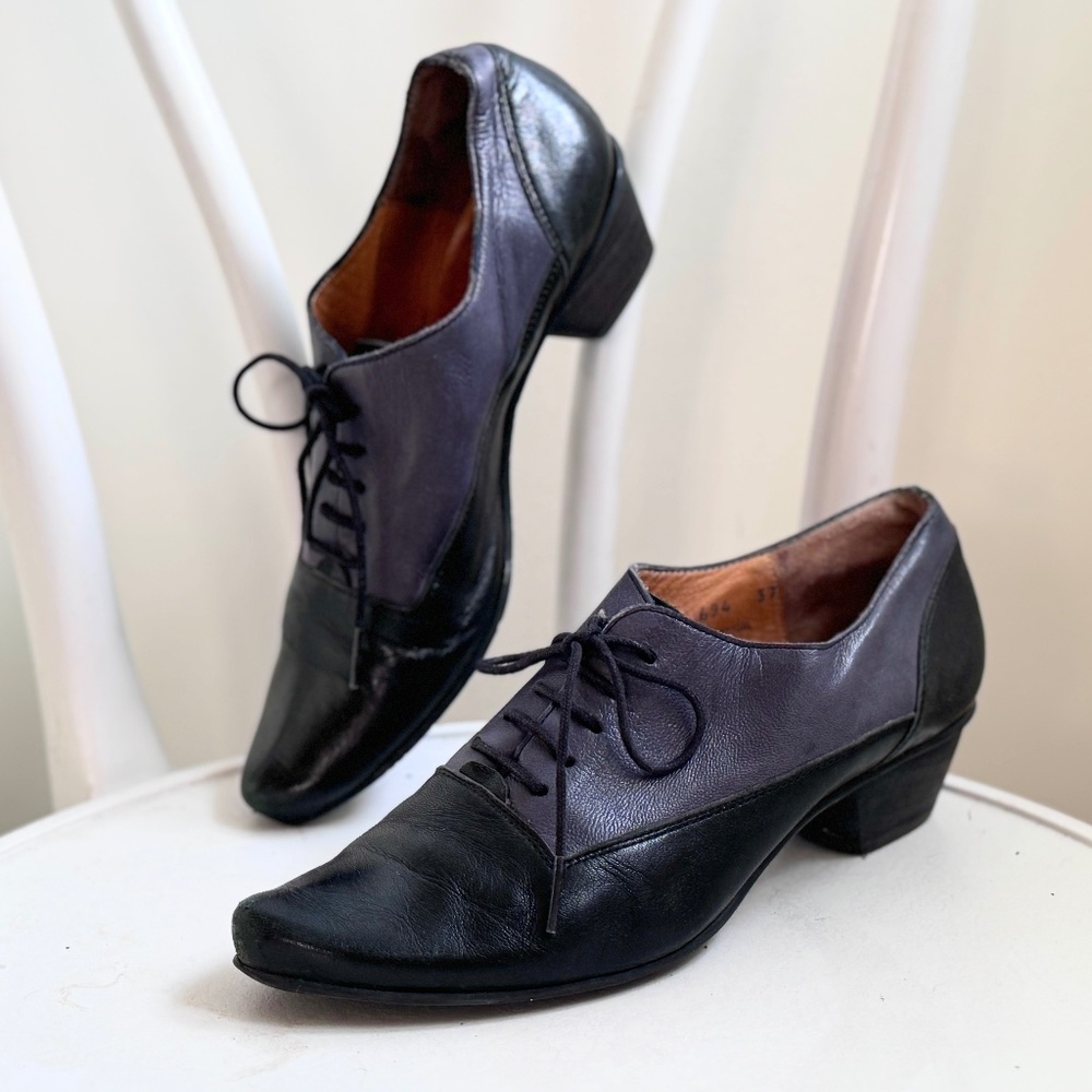 Lace Up Granny Pumps size 37 by Fidji